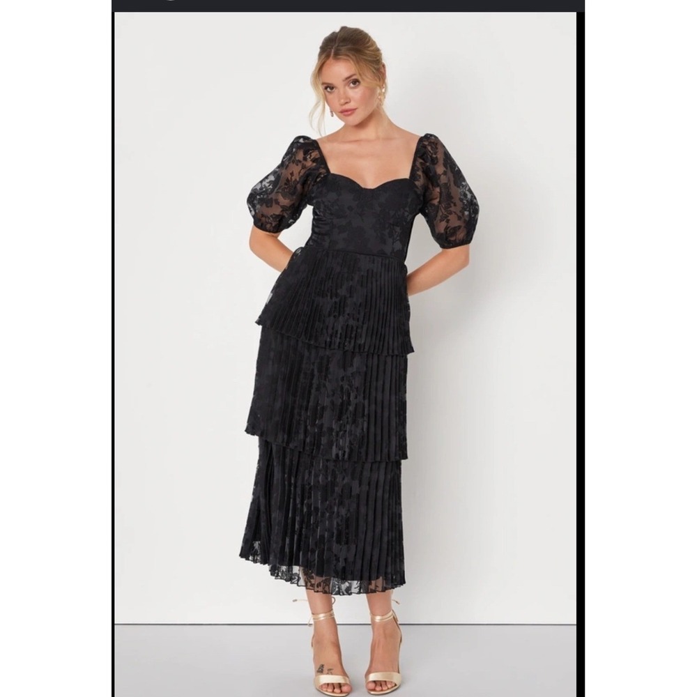 Lulus Black Floral Jacquard Tiered Pleated Midi Dress Puff Sleeve Sweetheart M